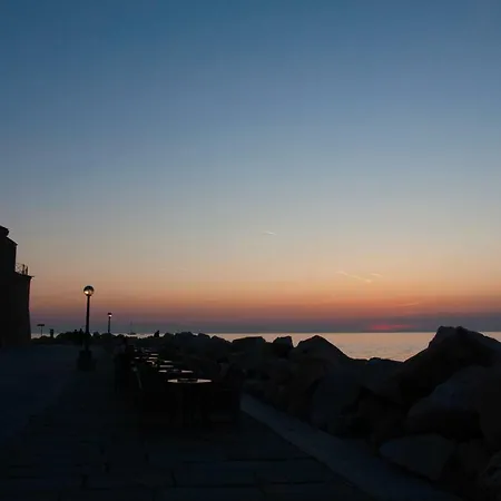 شقة Spacious Balcony